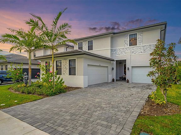 2nd image of 17565 SW 46th St