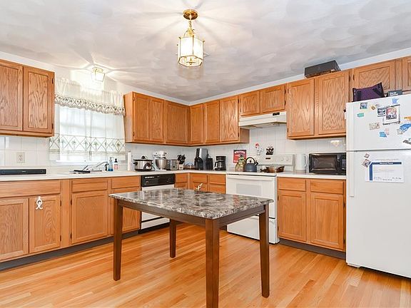 5th image of 120 Orchard St