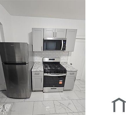 2nd image of 204 Eastern Pkwy APT 1R