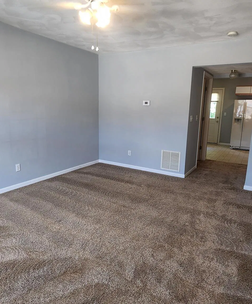 2 bed, 1.5 bath, 1050 sqft, $1,195 — Photo 1