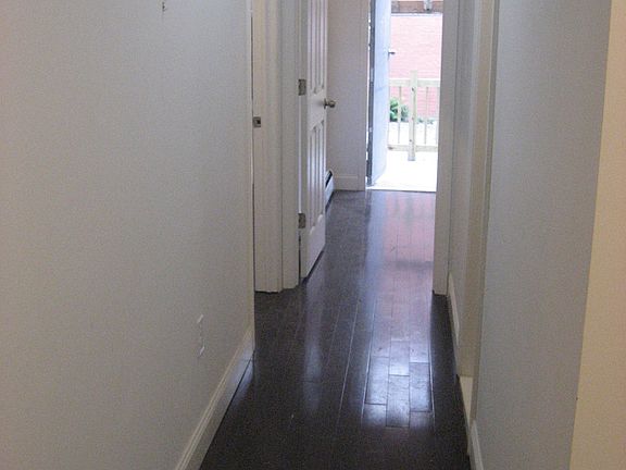 3rd image of 3101 Snyder Ave