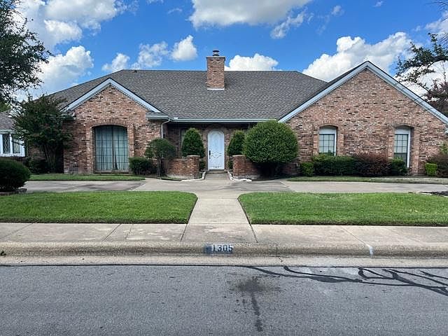1st image of 1305 Green Hills Ct