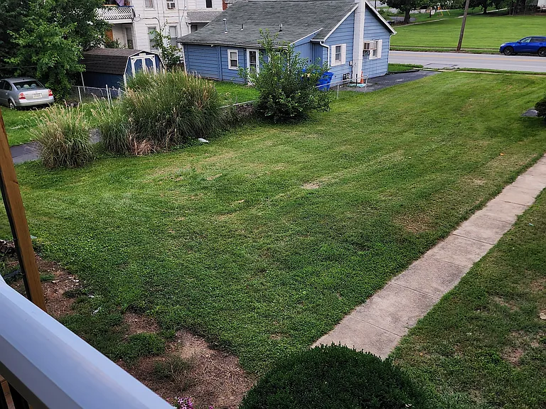 214 Ross Ave — Photo 13