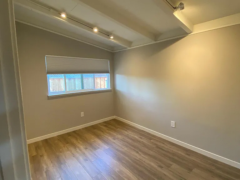 999 Blazingwood Dr — Photo 12