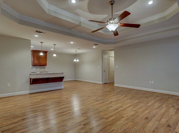 5th image of 146 Seaside Dr
