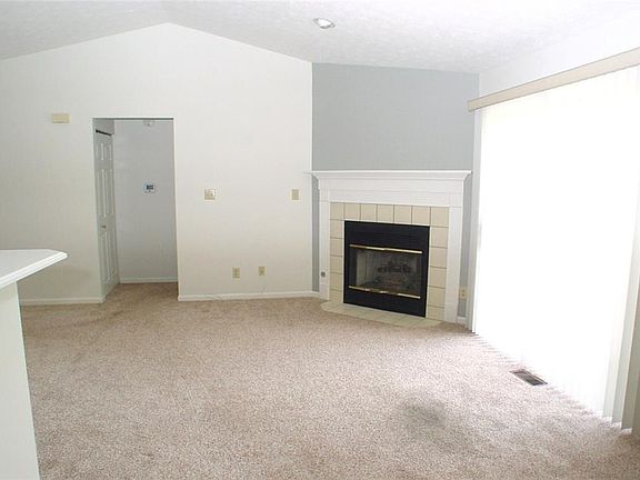 4th image of 1639 Parkthorne Dr