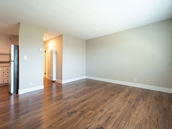 2nd image of 1509 Hearst Ave #204