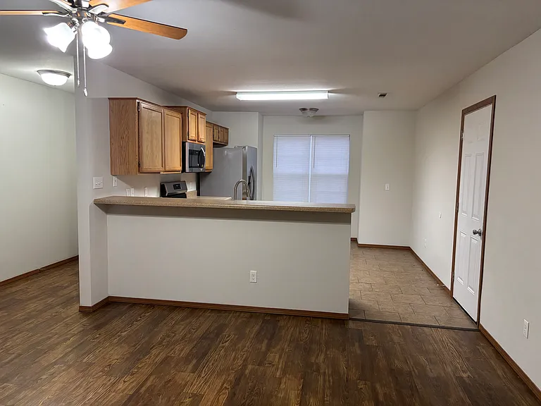 112 Sage St — Photo 5