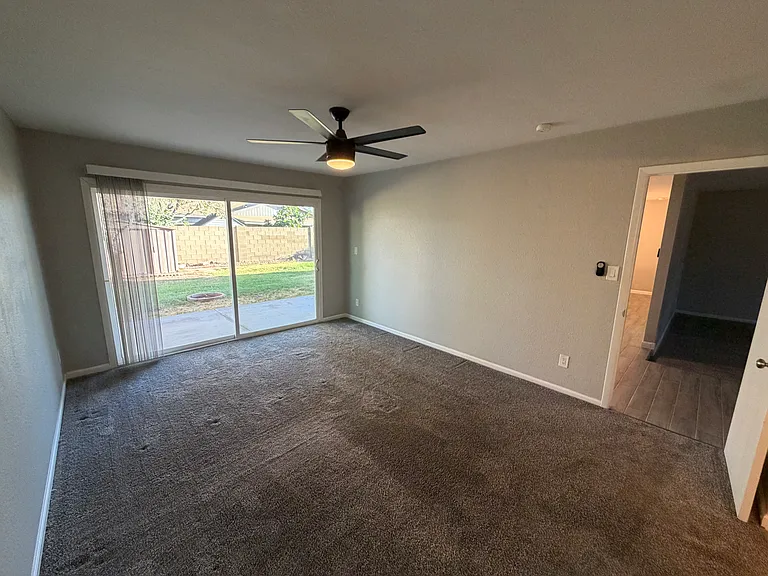 4807 W Beryl Ave — Photo 16