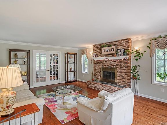 2nd image of 144 Munn Rd #A