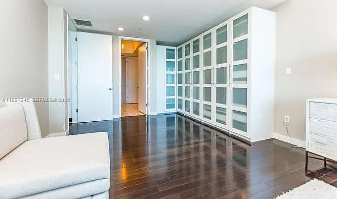 100 S Pointe Dr #3101 — Photo 15
