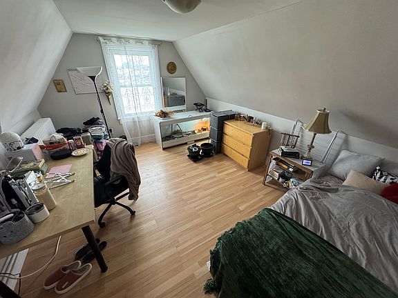 5th image of 21 Baiden St #2
