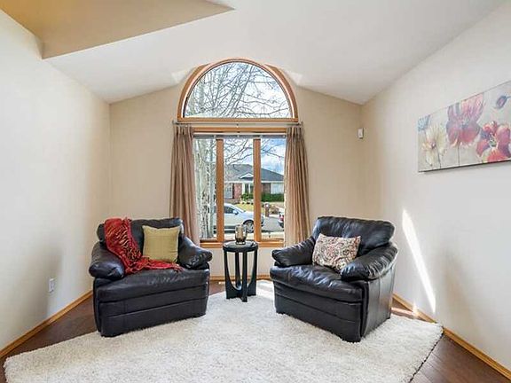 3rd image of 1701 Judd Cir