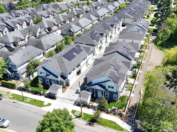 7100 Ash St #17, Richmond, BC V6Y 2S1