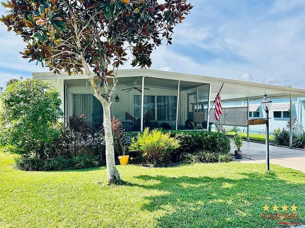 24 Kings Blvd, Leesburg, FL 34748