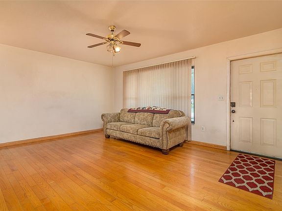 3rd image of 8479 Alam Ave