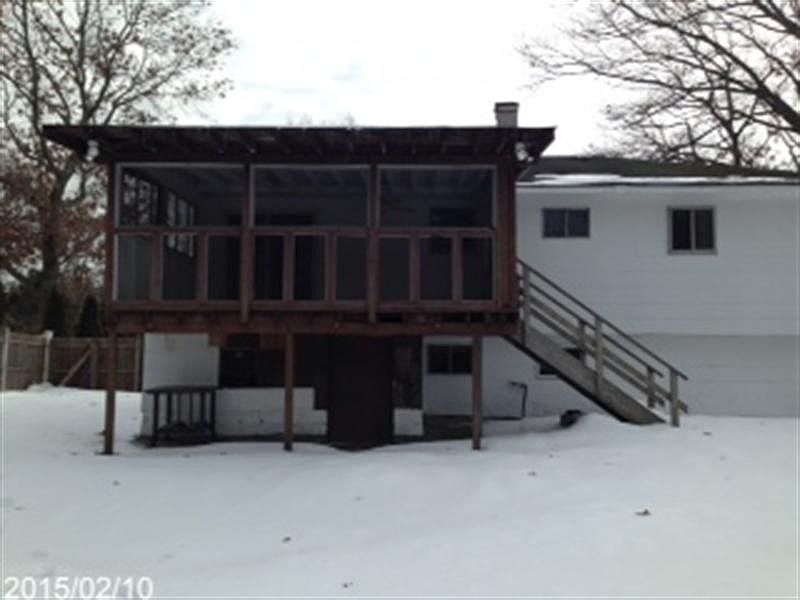 2nd image of 68 Sandy Hollow Dr