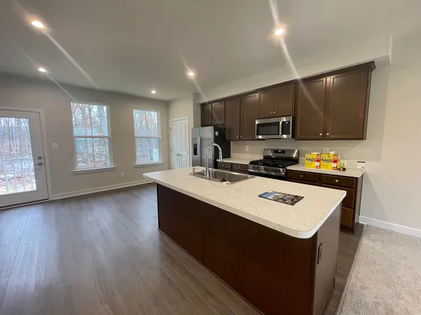 1838 Bergerac Ct, Newark, DE 19702