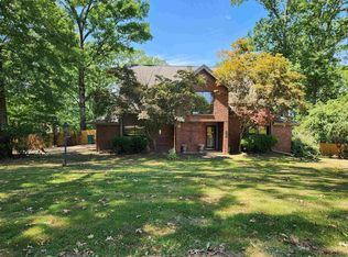 1100 Cambridge Cir, Benton, AR 72019