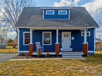 19 Longview Rd, Enfield, CT, 06082