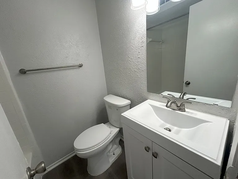 Cottages at Terrell Hills — Photo 18