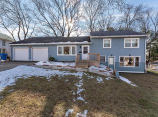 628 10th St, Baraboo, WI 53913