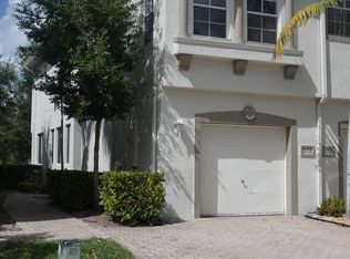 3172 Laurel Ridge Cir, Riviera Beach, FL 33404