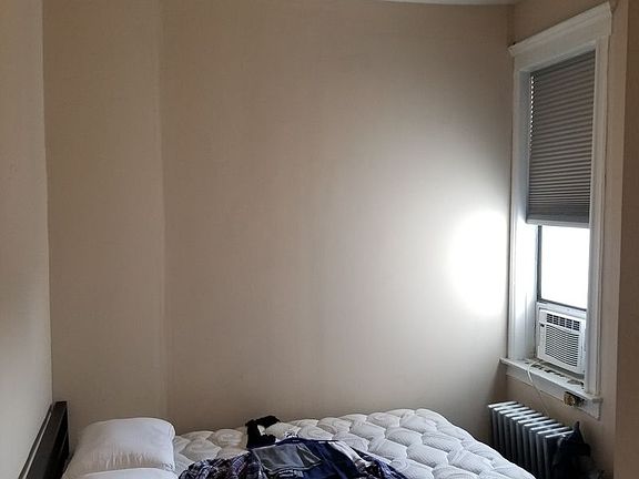 5th image of 30-40 32nd St #24