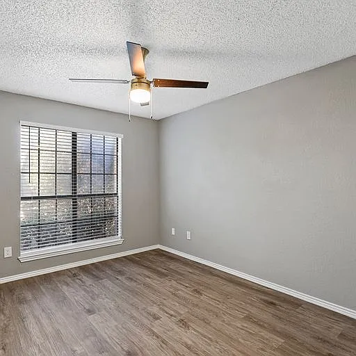4049 Saint Christopher Ln — Photo 12