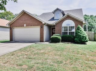 572 Green Valley Dr, Lexington, KY 40511