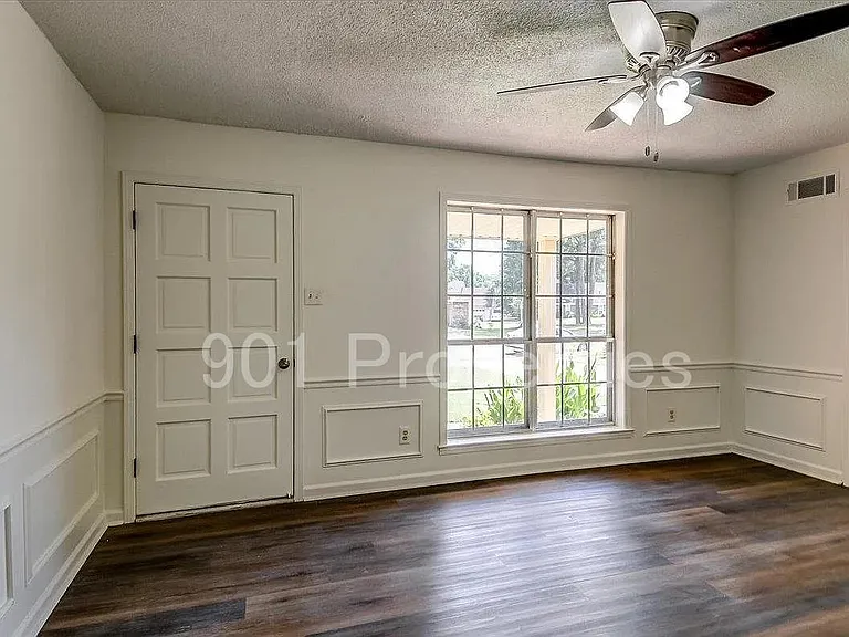 5548 Montpelier Dr — Photo 6
