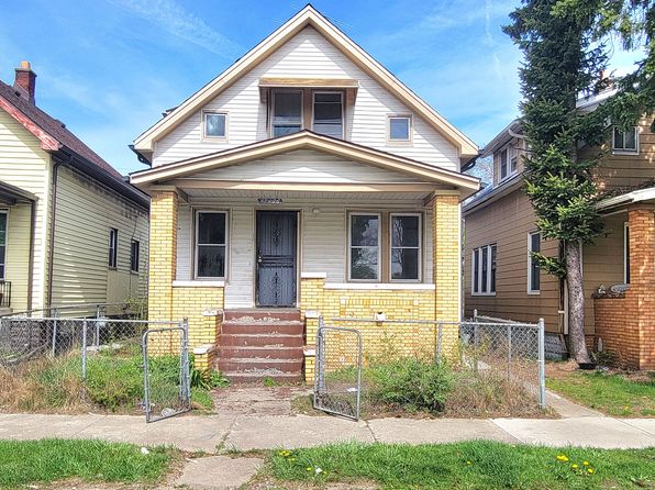 13486 Gallagher St, Hamtramck, MI 48212
