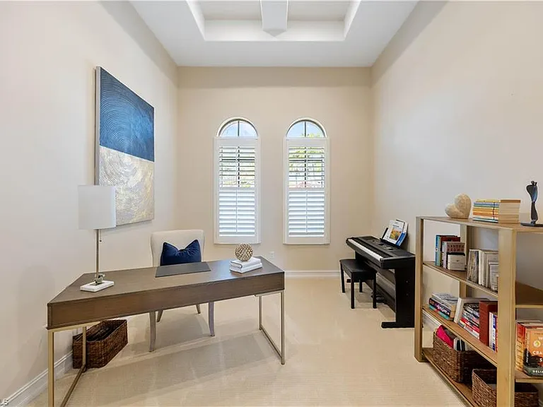 8950 Shenendoah Cir — Photo 22