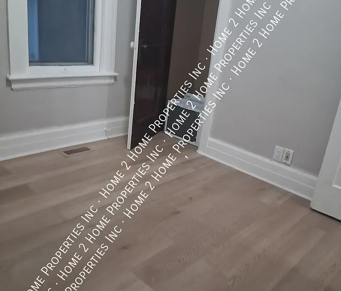 1063 Hickory Rd — Photo 6