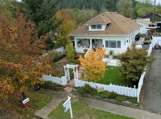 127 E 4th Ave, Sutherlin, OR 97479