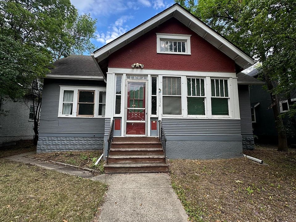 1st image of 1034 University Dr N