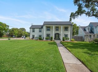 132 13th Ave N, Texas City, TX 77590