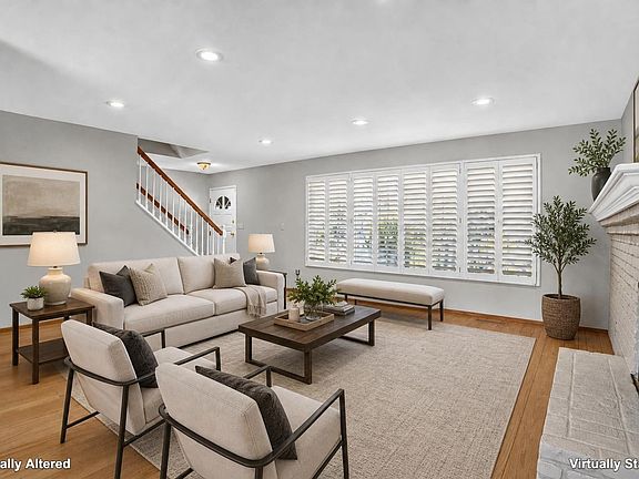 5th image of 2936 Madeira Way