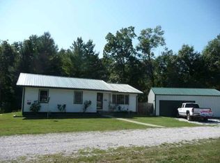 887 E Burnett Dr, Farmersburg, IN 47850