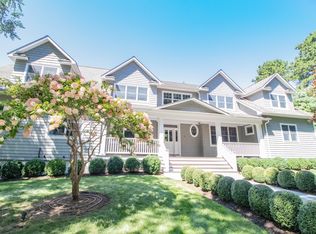 (Undisclosed Address), East Hampton, NY 11937