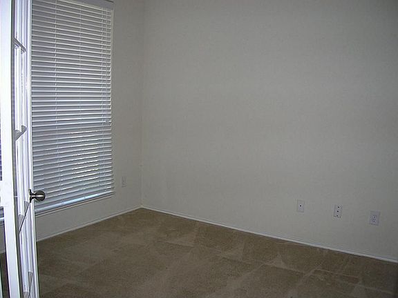 2nd image of 2520 Sandvalley Way