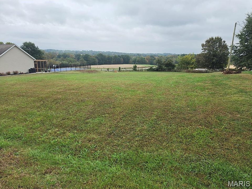 2nd image of 24 Circle Dr