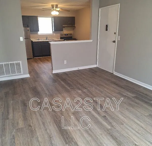 329 Redmar Blvd #11 — Photo 7