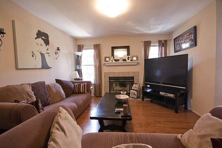 1st image of 3304 Wyndham Cres #240