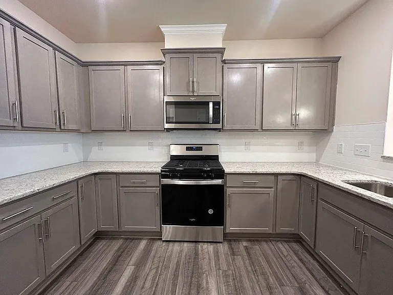 241 Ribbon Rail St — Photo 11