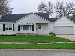 903 Ash St, Osage, IA 50461