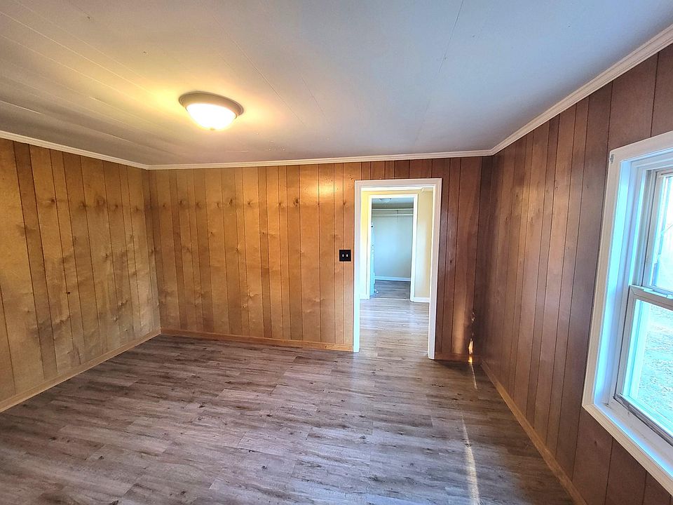 2nd image of 317 Gentry St