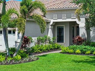 8236 Larkspur Cir, Sarasota, FL 34241