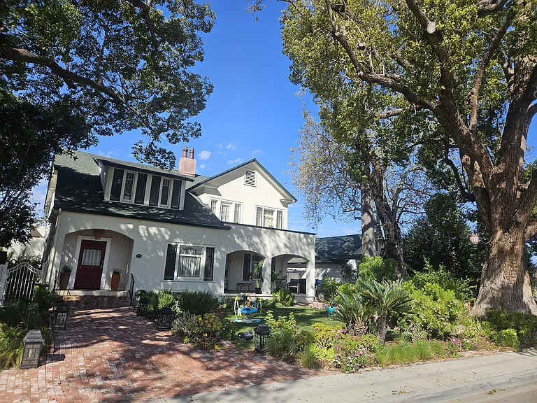 Pasadena Ave — Photo 2