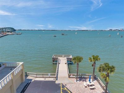 100 Bluff View Dr APT 104A, Belleair Bluffs, FL, 33770